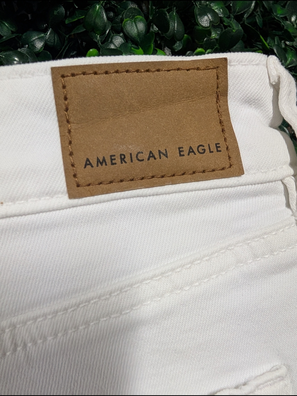 American Eagle Outfitters White Low-Rise Baggy Denim Shorts - Picture 5 of 5